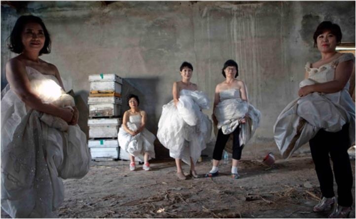 조영주, DMG_비무장 여신들, 컬러, 사운드, 8분51초, 2015