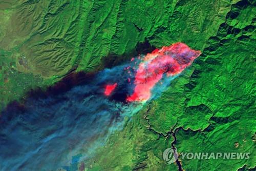 랜드샛 위성에서 본 캘리포니아 산불