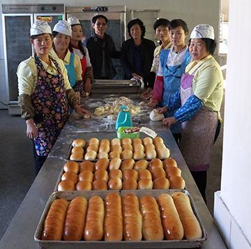 英 대북단체, 북한 어린이에 빵 지원