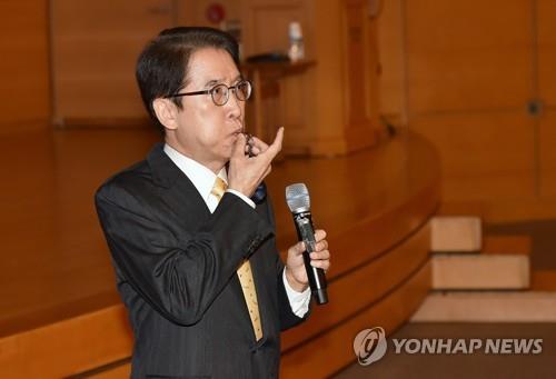 교보생명 "신창재·FI들 지분 '공동매각설' 사실무근"