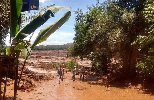 브라질 남동부 광산 댐 붕괴사고 현장 [국영 뉴스통신 아젠시아 브라질]