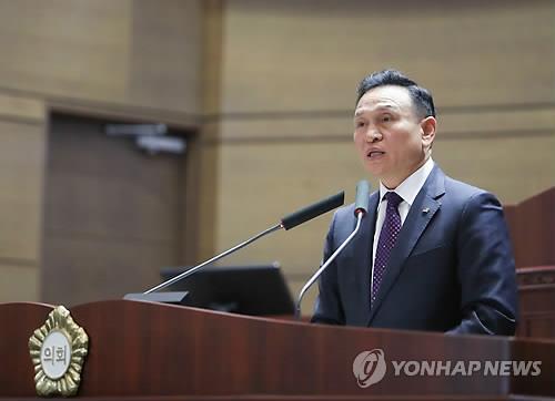 시장직 상실 위기 천안시장 항소심서 '무죄' 거듭 주장