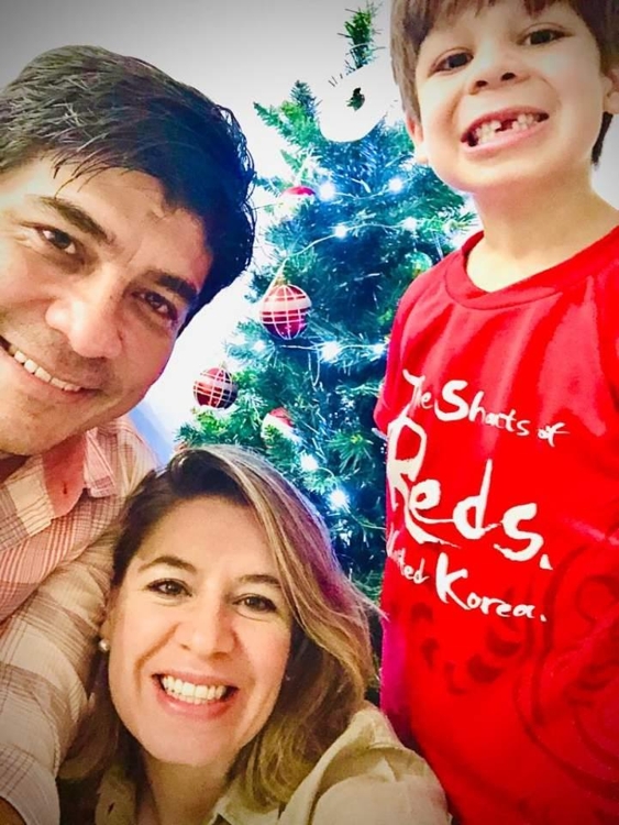 코스타리카 대통령 부부와 붉은 악마 티셔츠 입은 아들