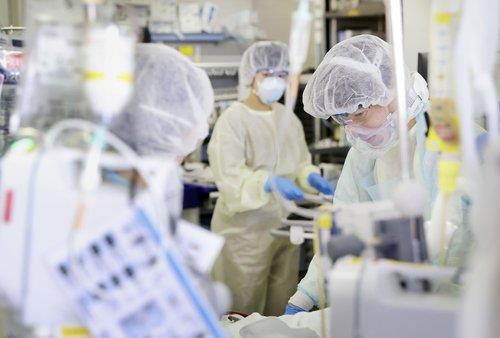 일본 가와사키시 소재 성메리애나의대 병원의 코로나19 환자 집중치료실. [교도=연합뉴스 자료사진]