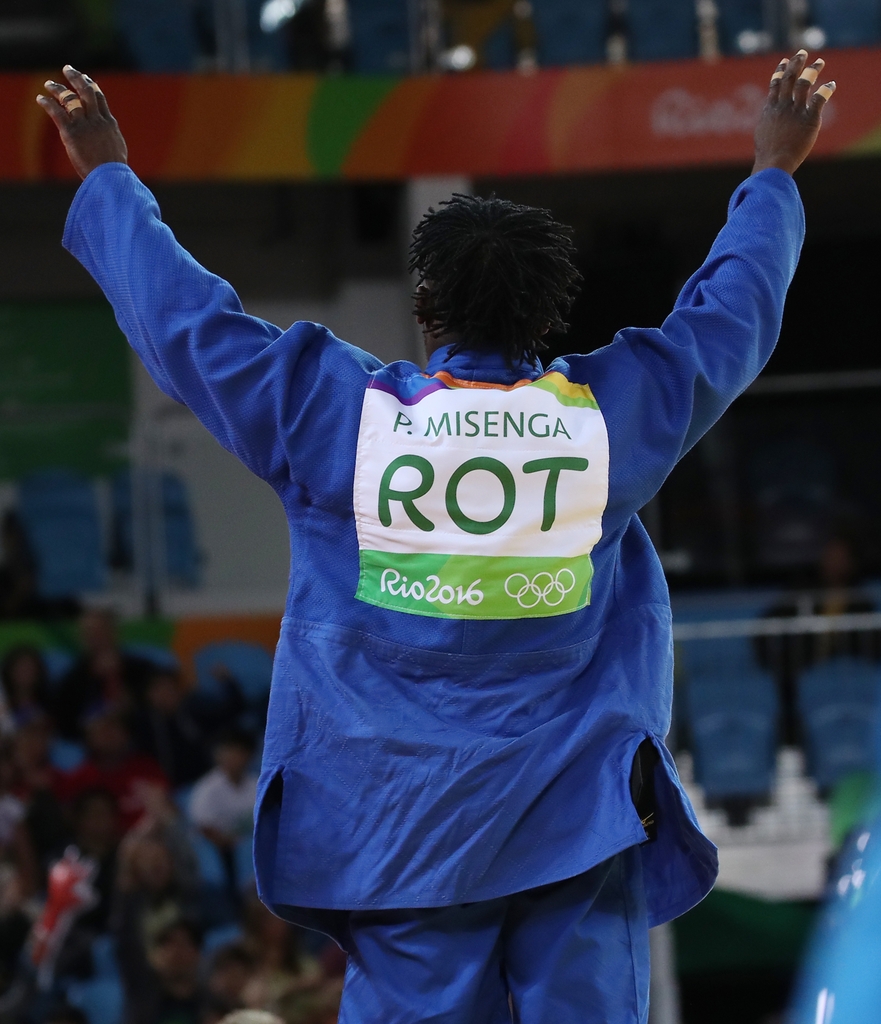 리우 올림픽 남자 유도 90kg급에 출전한 콩코출신 난민팀 포폴레 미셍가