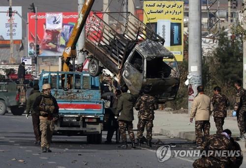 11월 21일 카불 시내 로켓 발사에 사용된 소형 트럭 [EPA=연합뉴스]