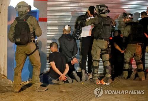 이스라엘 중부 로드에서 소요사태를 일으킨 아랍계 체포