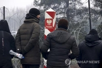 폴란드, 나토에 벨라루스 난민사태 대응촉구…