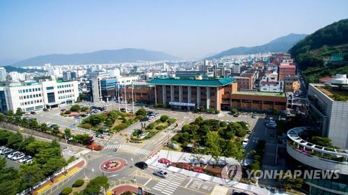공항·항만·철도 모두 갖춘 김해시…동북아 물류도시 추진