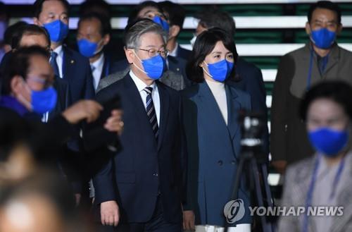 민주 "'이재명 관련 허위사실 유포' 네티즌 3명 추가 고발"