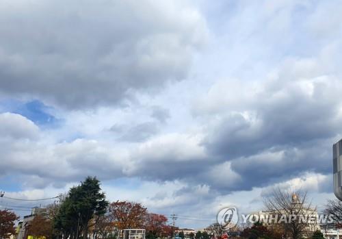 대구·경북 흐린 날씨…낮 최고 12도까지 올라