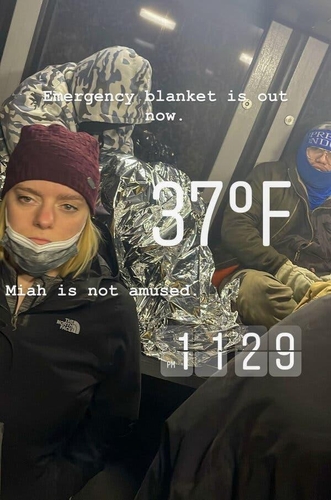 새해전야 美 3천ｍ 산에서 멈춘 케이블카…12시간만에 21명 구조