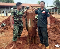 사람 키만 한 250kg 폭탄이…"미얀마 군부, 열압력탄 사용"