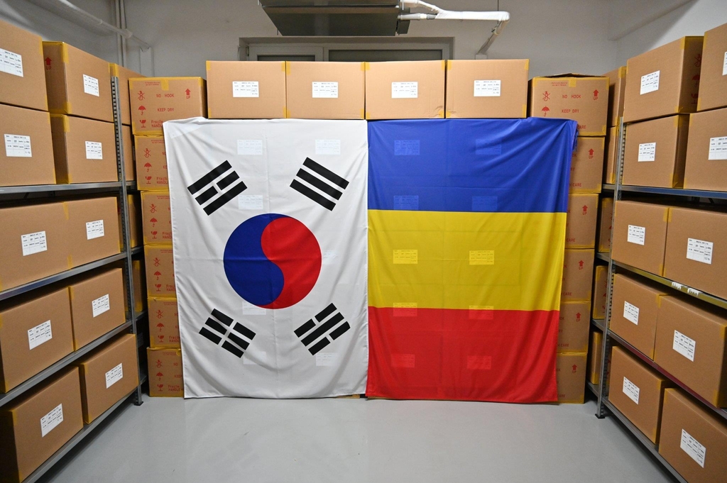 한국 정부가 루마니아에 기증한 한국산 신속 진단키트 60만개
