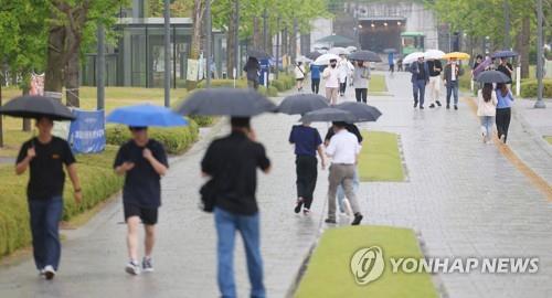 대전·세종·충남 오후 소나기…낮 최고 31도
