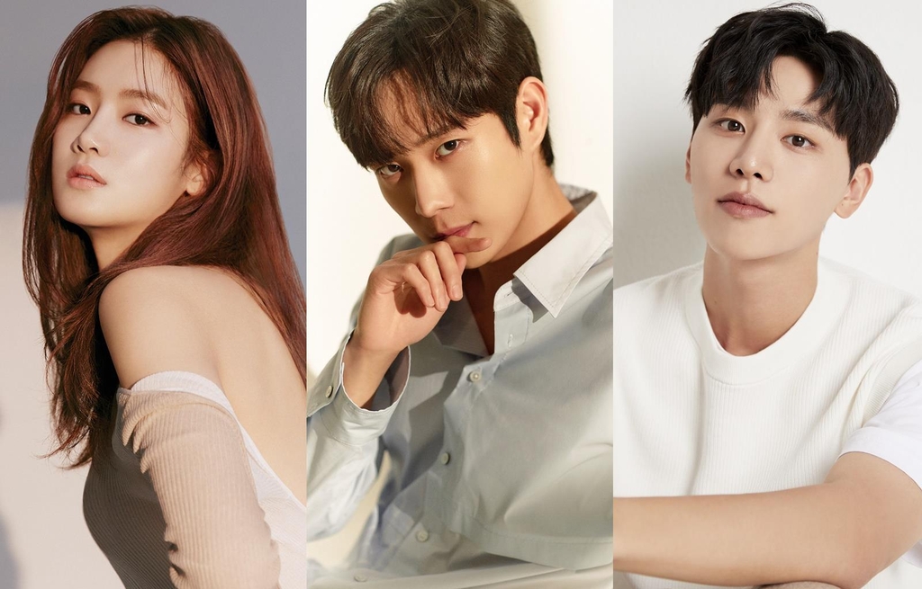 왼쪽부터 박주현, 김영대, 김우석