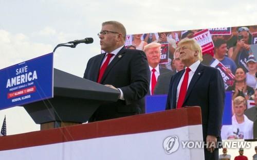 트럼프 전 대통령이 공개지지한 일리노이 공화당 경선 후보 대런 베일리