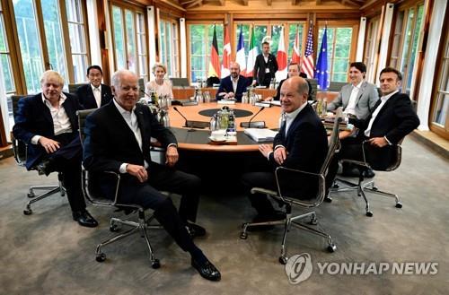 기시다 "내년 G7 정상회의 5월에 히로시마서 개최"