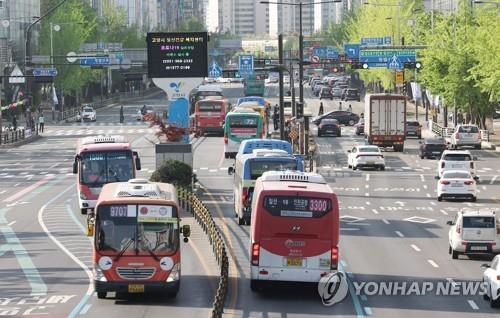 경기지역 버스 운행 인력난…코로나19 전보다 15% 안팎 감소