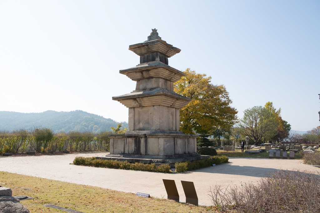 2015년 촬영한 경주 고선사지 삼층석탑 모습 