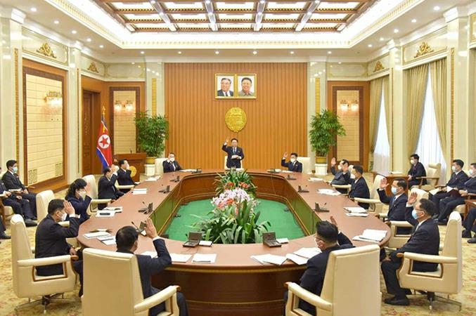 북한, '기밀보호법 채택' 최고인민회의 상임위원회 전원회의