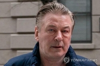 '촬영장 총격' 볼드윈, 5년 징역형 위기에 