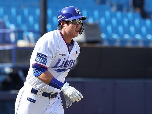 삼성 라이온즈 외야수 김동엽