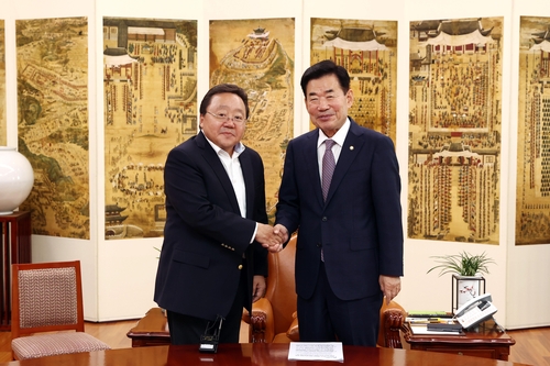 김의장, 몽골 前대통령 접견…경제·관광 협력 논의