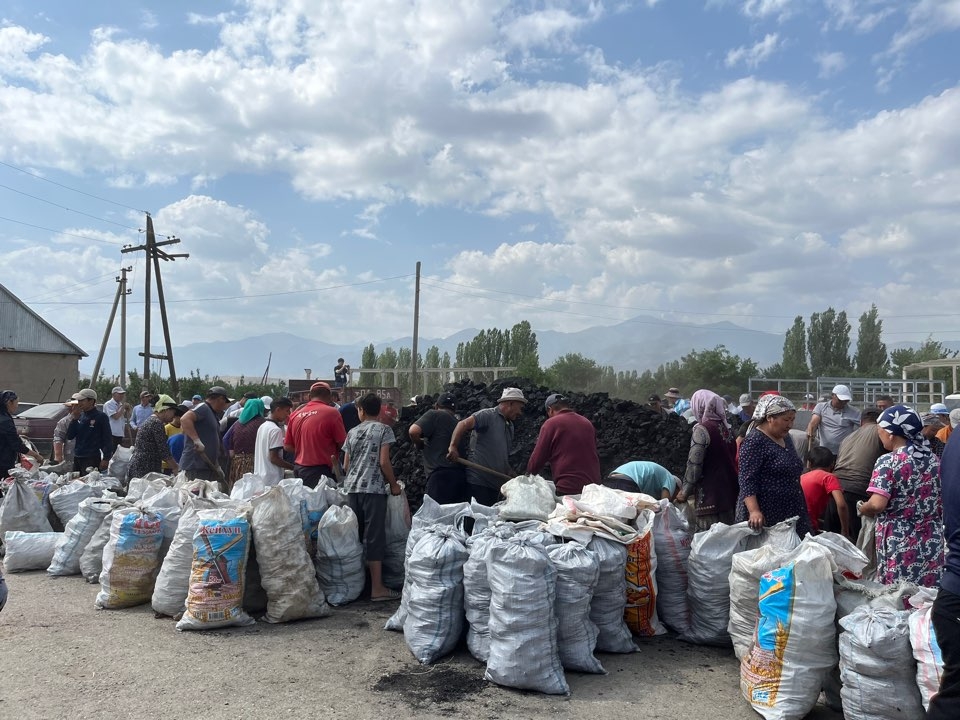 밥상공동체 연탄은행 오로 마을 석탄나눔행사