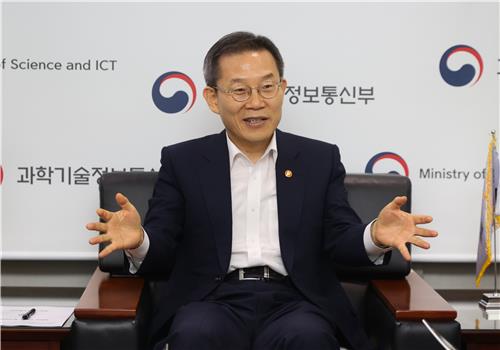 [인터뷰] 이종호 "위성과 데이터 송수신 국내 스마트폰 내년 출시 검토"