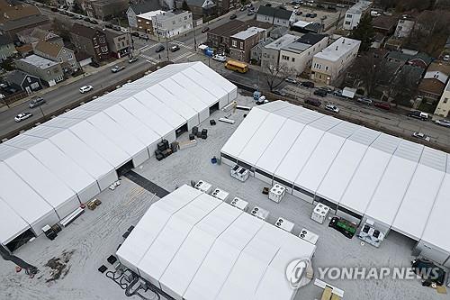 미국 시카고 남부에 형태를 드러낸 중남미 출신 불법입국자 월동 천막촌 