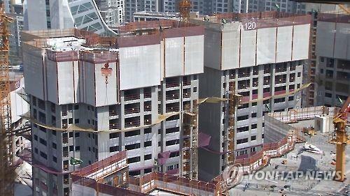 2년여 긴축에 부동산·건설업 위기…못 갚는 대출 2년새 3배로