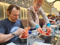 英옥스퍼드서 만드는 토마토 김치…"음식이 사람들을 묶어주죠"