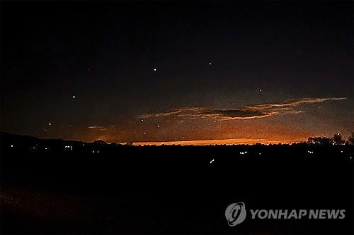 지난 5일 뉴저지주 상공에서 관측된 비행체들