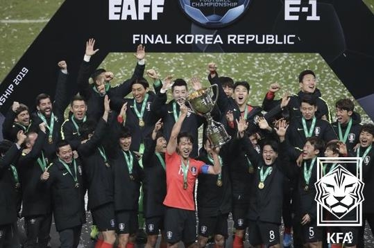2019년 부산에서 열린 E-1 챔피언십 시상식 모습