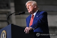 트럼프 "외국산 철강 관세 25→50%로 인상할 것"