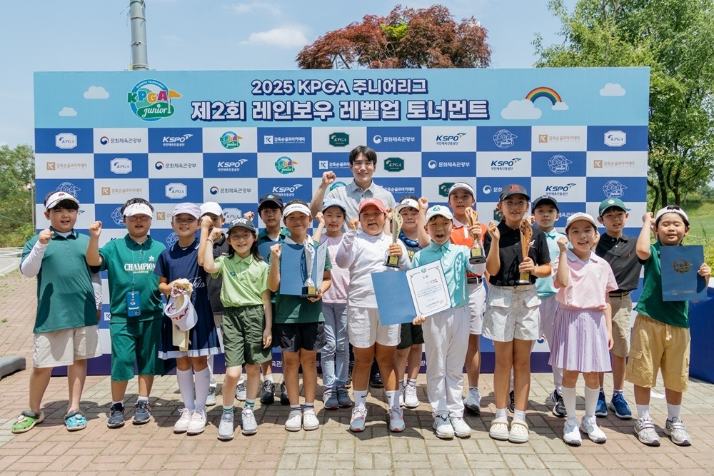 올해 두 번째 '레인보우 레벨업 토너먼트' 참가 선수들.