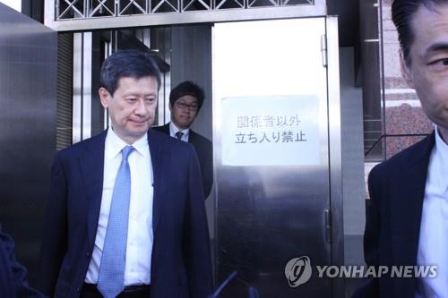 신동주, 일본 롯데홀딩스 경영 복귀시도 