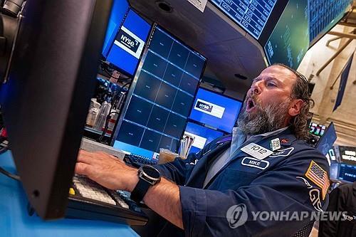 뉴욕증시, 트럼프 무역서한 발송·관세압박에 하락…다우 …