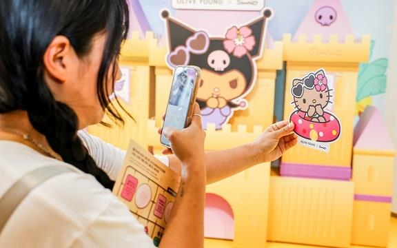 CJ올리브영에서 만나는 산리오…성수·홍대 매장서 체험형 팝업