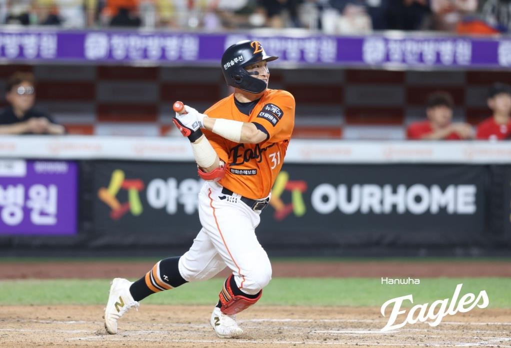 한화 손아섭, 프로야구 최초 2천600안타 달성