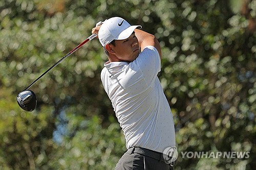 김주형, 우승 경쟁 시동…2R 3타차 공동 5위(종합)