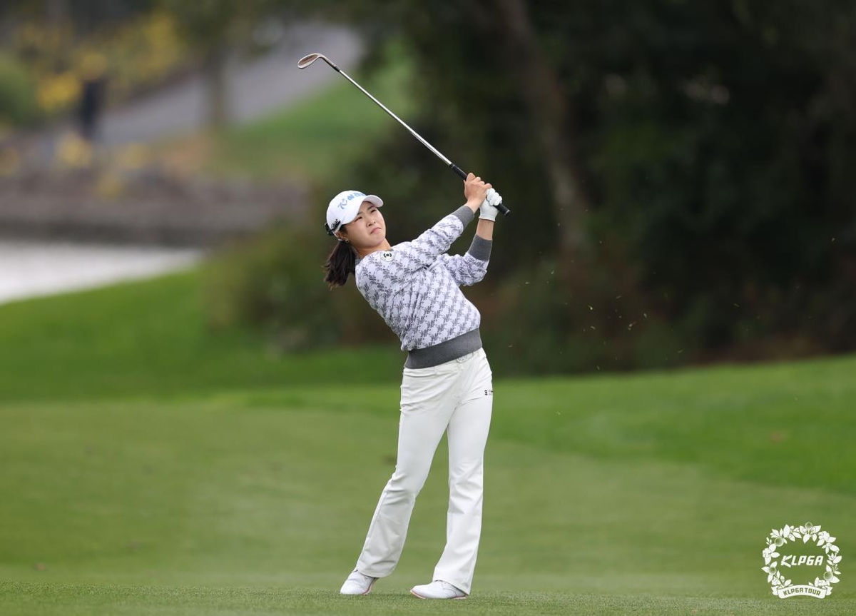 고지원, 또 제주도에서 우승하나…에쓰오일 챔피언십 3R 선두