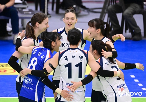 파이팅 외치는 IBK기업은행 선수들