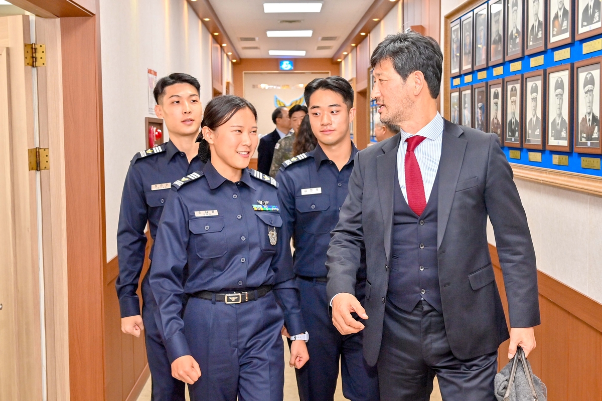 공군사관학교 교육개혁 현장 방문