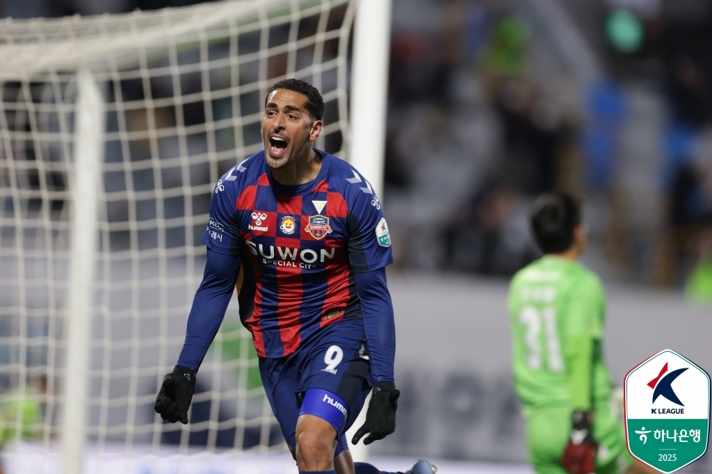 K리그1 득점왕인 수원FC 싸박.
