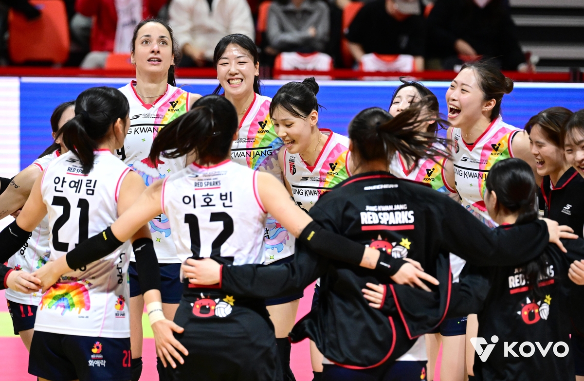 여자배구 탈꼴찌 경쟁 점화…기업은행 약진 속 정관장 반등 관심