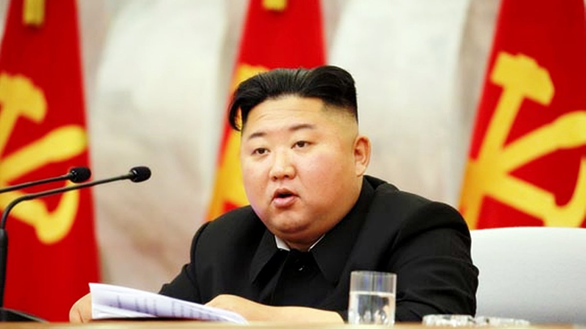 김정은, 당 중앙군사위 주재…핵 억제력 강화 논의