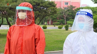 Los supuestos casos de coronavirus en Corea del Norte caen por debajo de 10.000 por 3er. día