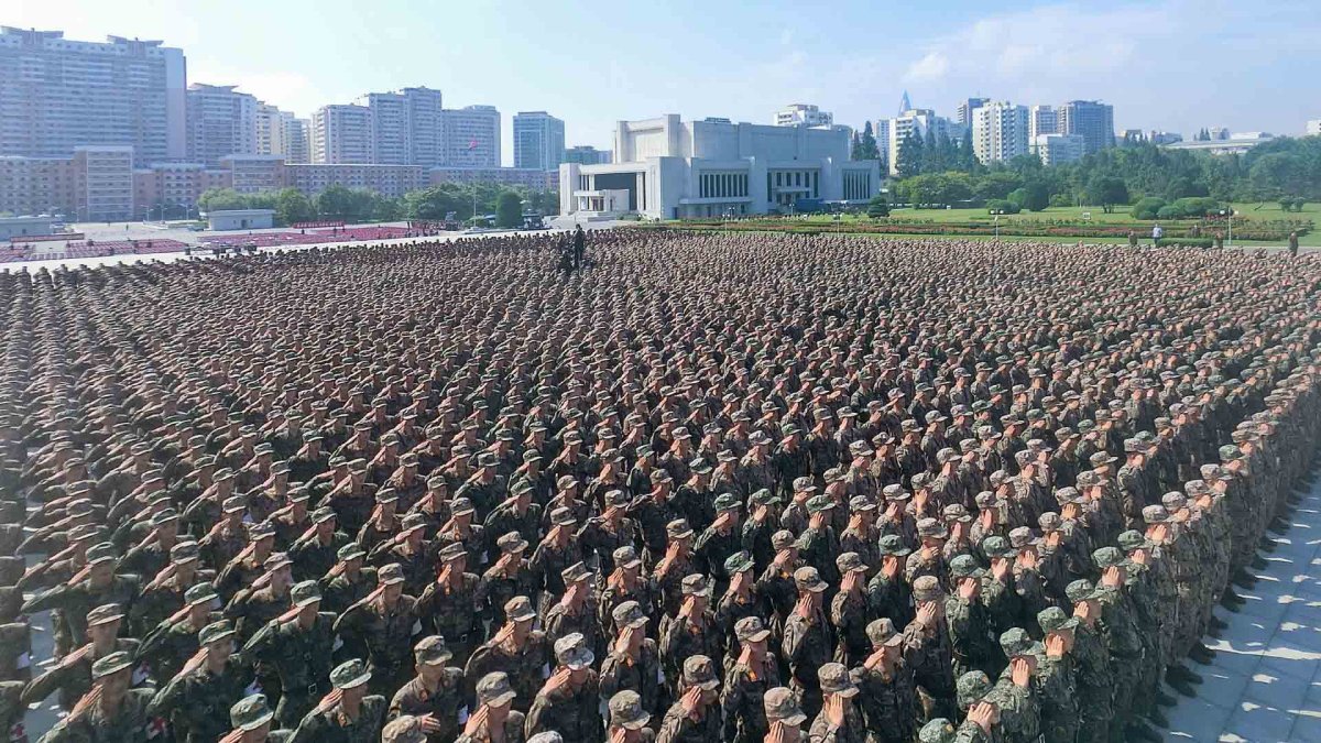 북한군 병력 규모 120만명 세계 4위…한국은 8위